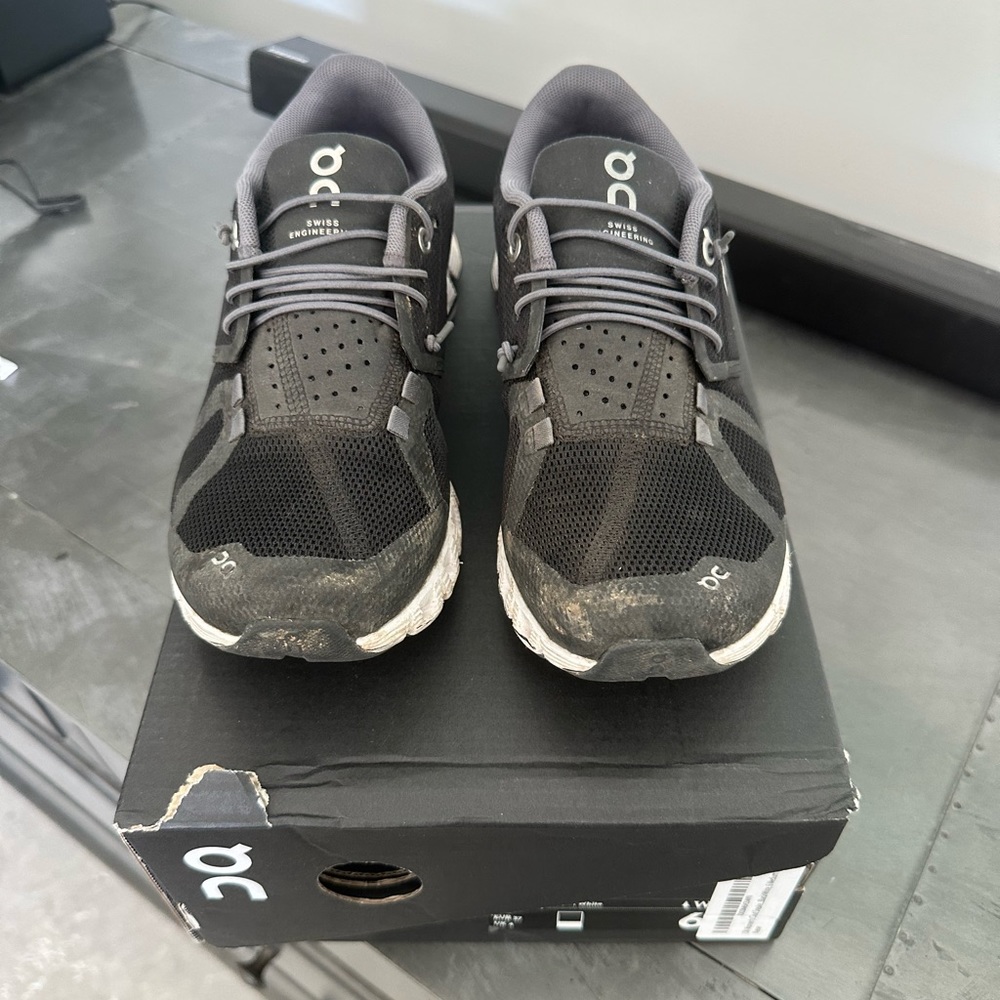 Women’s On Cloud X running shoes